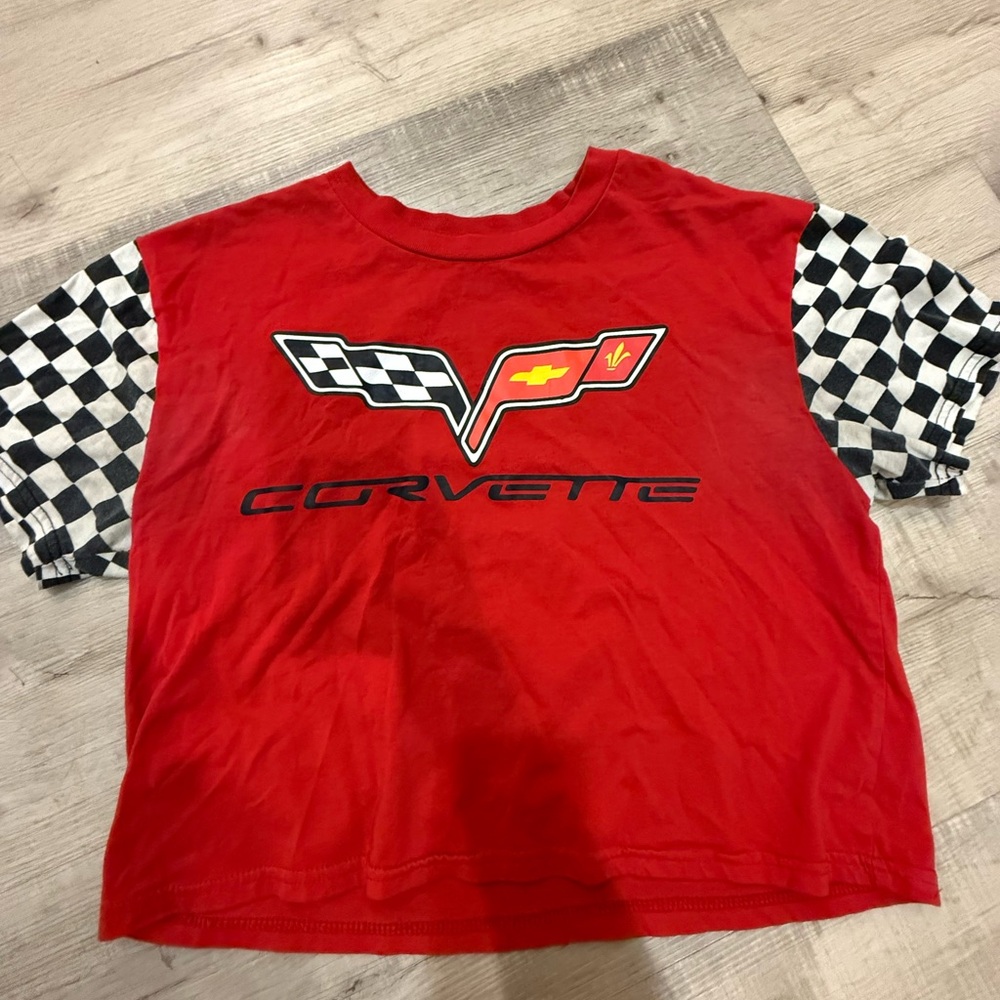 Red Checkered Sleeve corvette T-Shirt‎